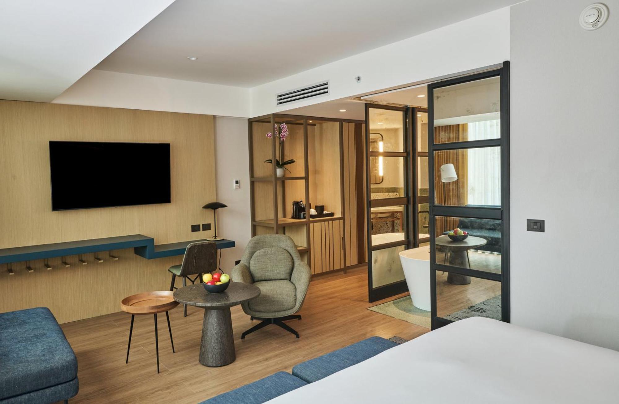 Hotel Indigo Miraflores By Ihg